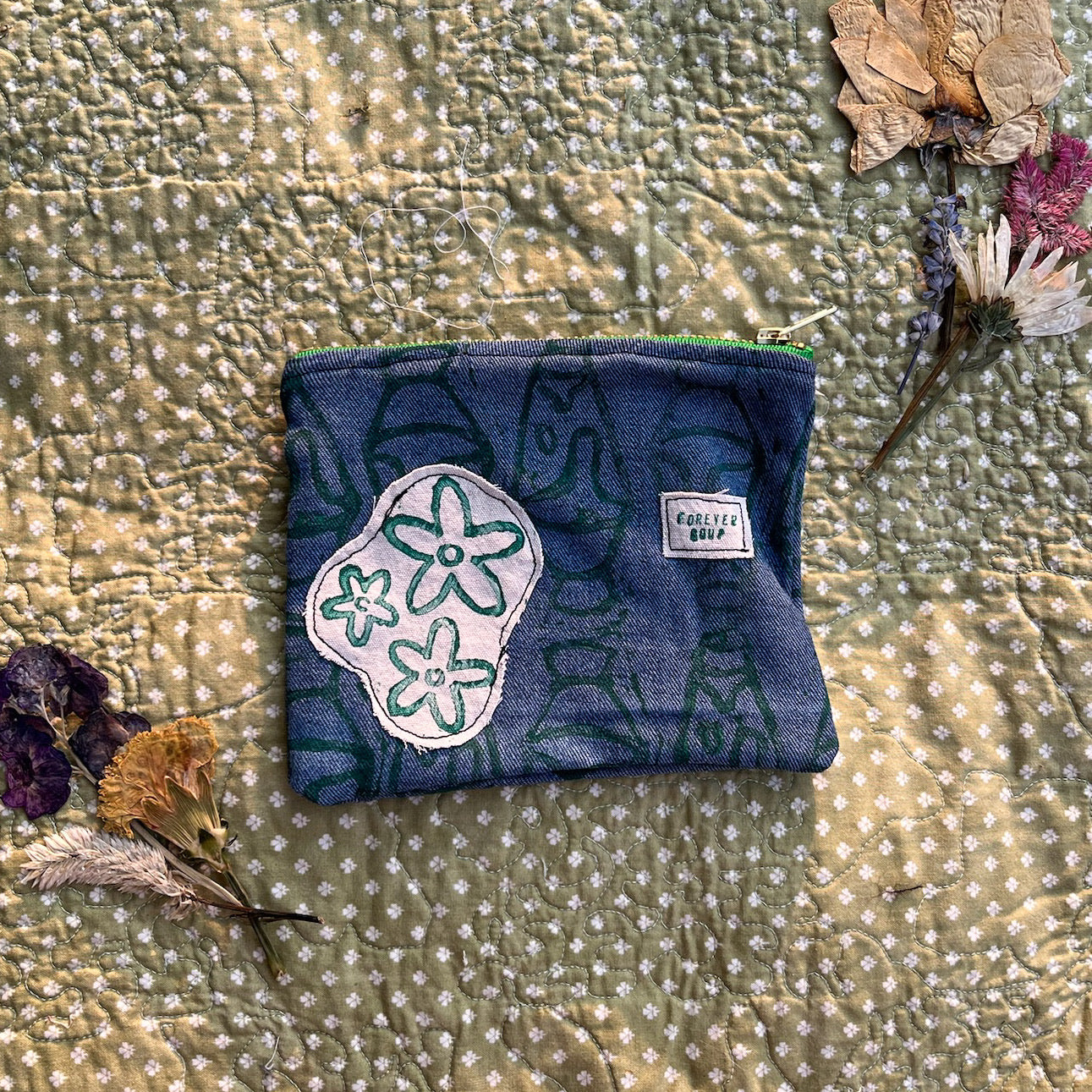 Lava Lamp & Flowers Pouch
