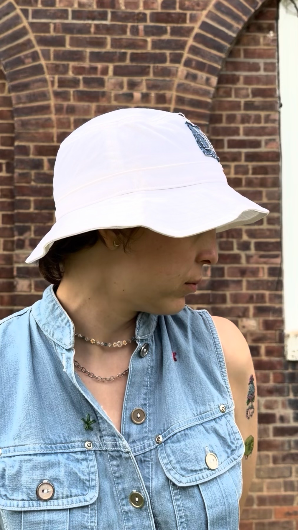 white SOUP bucket hat
